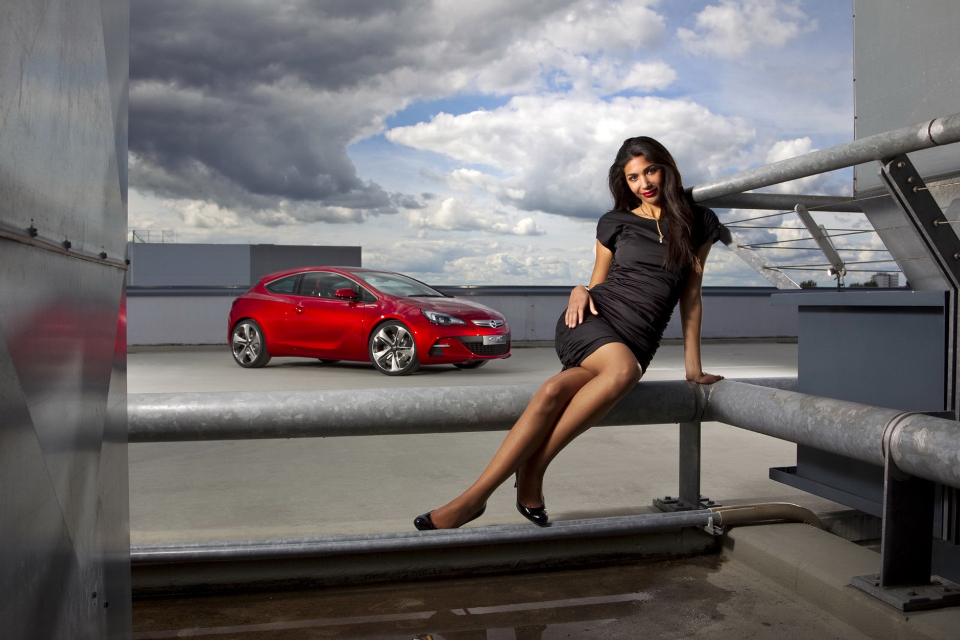 Opel Astra GTC już w pełnej okazałości