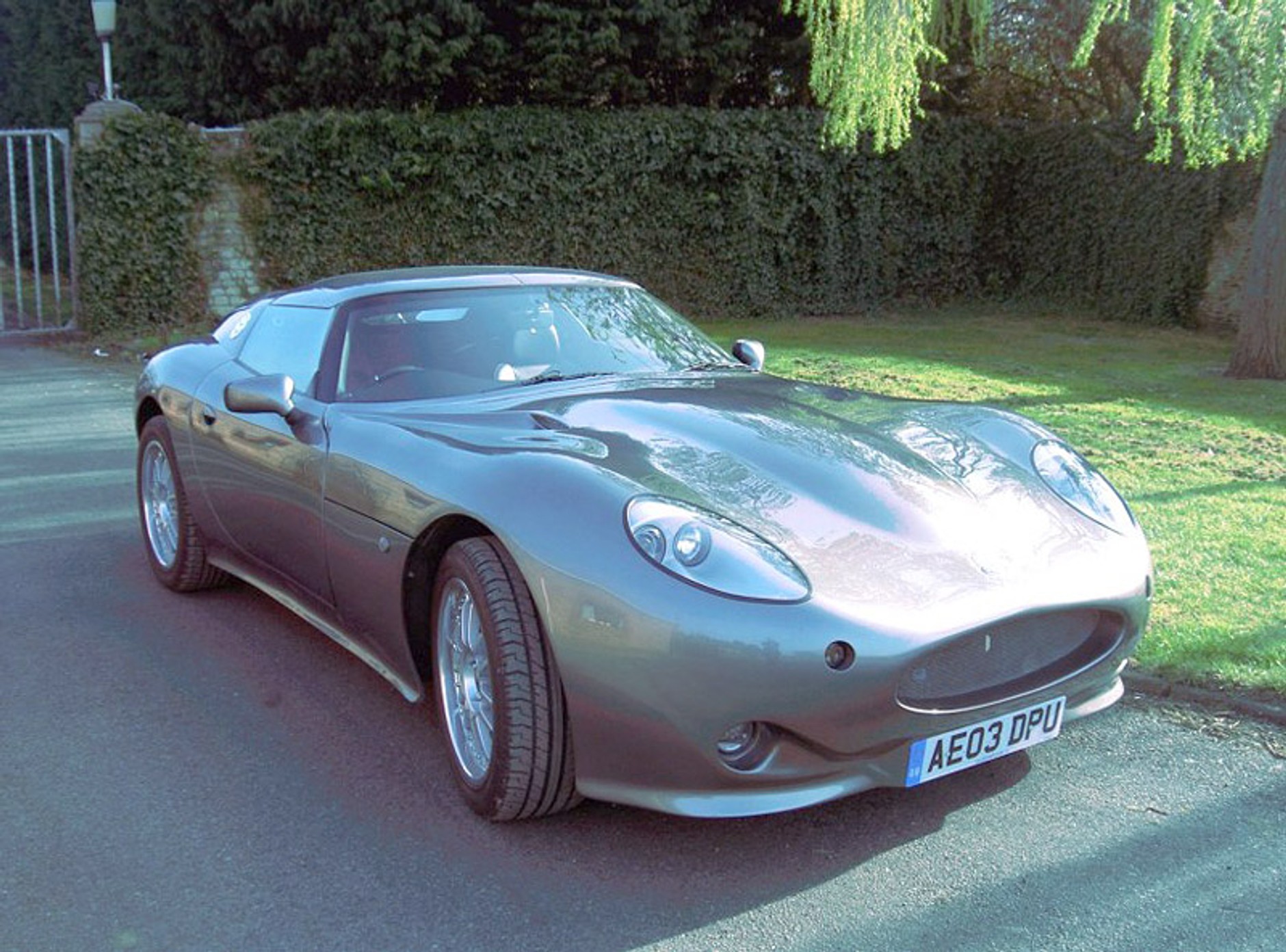 Ronart Lighting: szybki Brytyjczyk z amerykańskim sercem