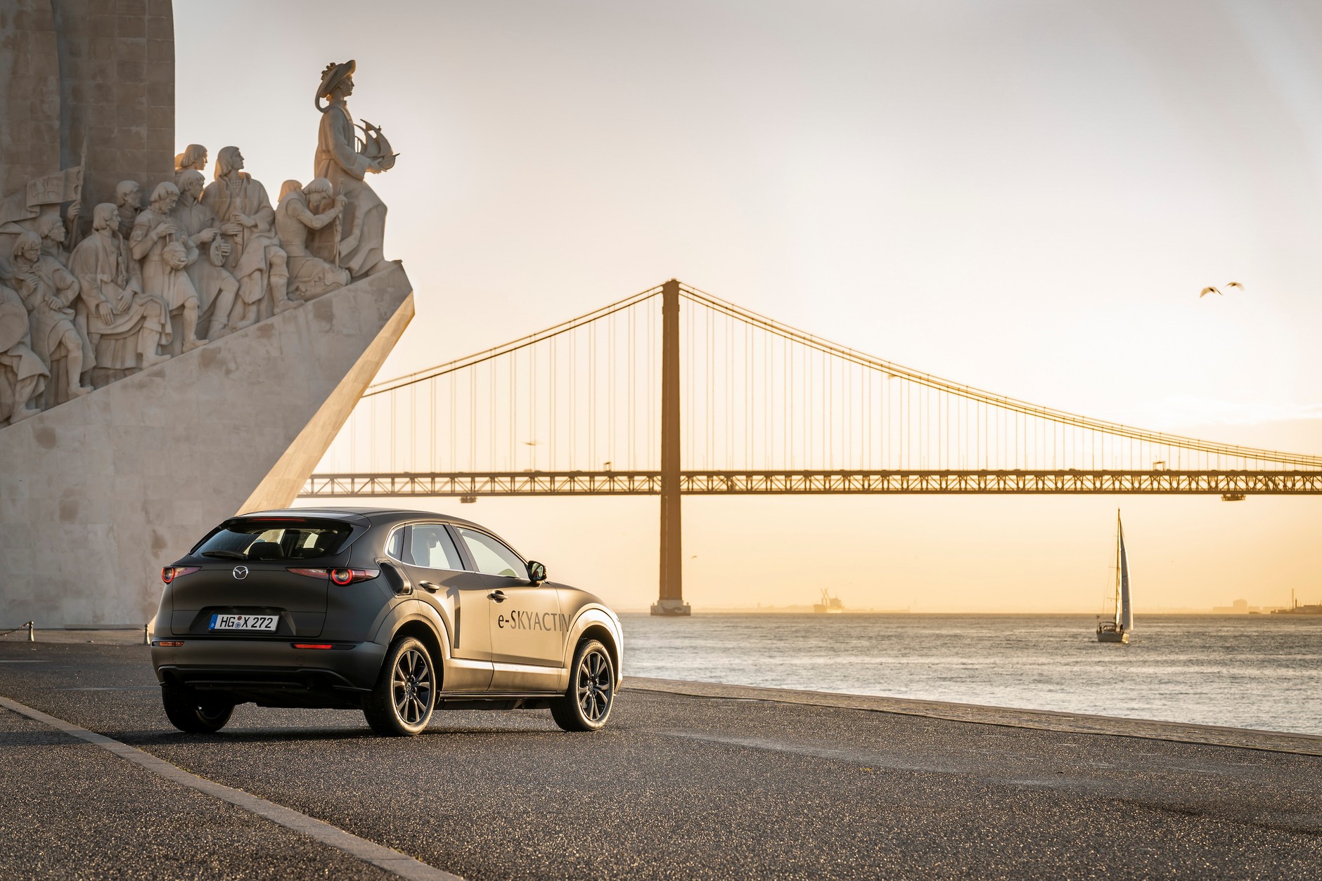 Jeżdżący prototyp Mazdy MX-30