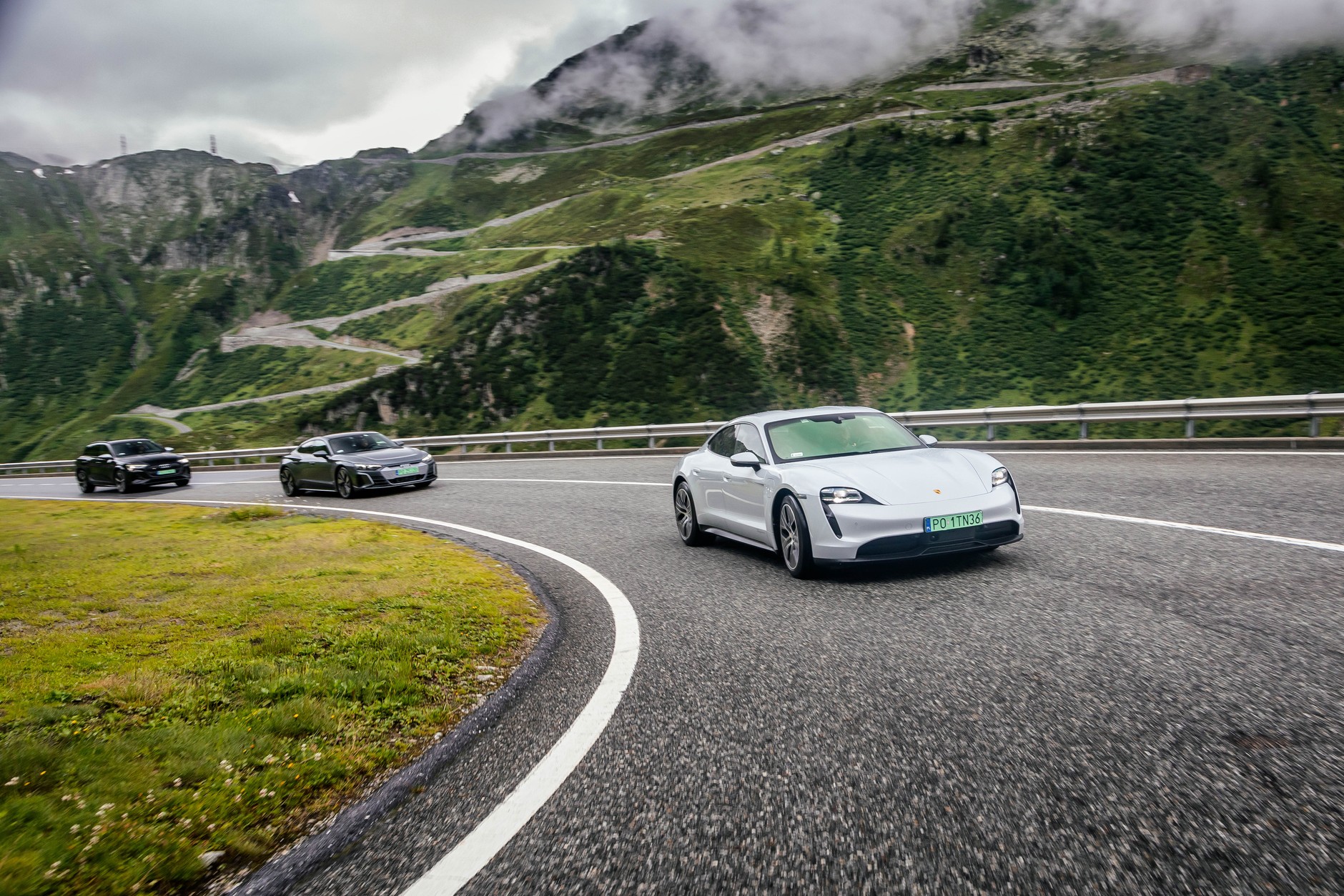 Elektromobilność Alpy Audi e-Tron S Audi e-Tron GT Porsche Taycan