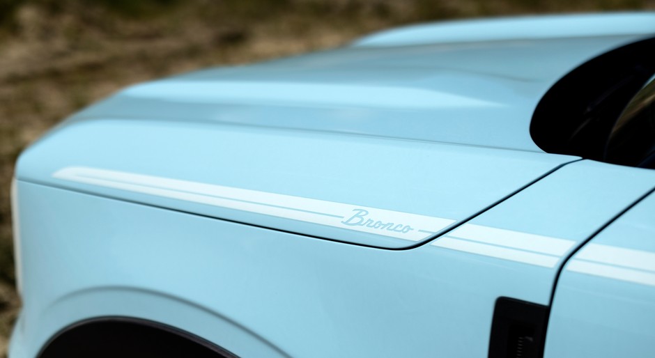 2023 Bronco Sport Heritage Edition Robin's Egg Blue 04