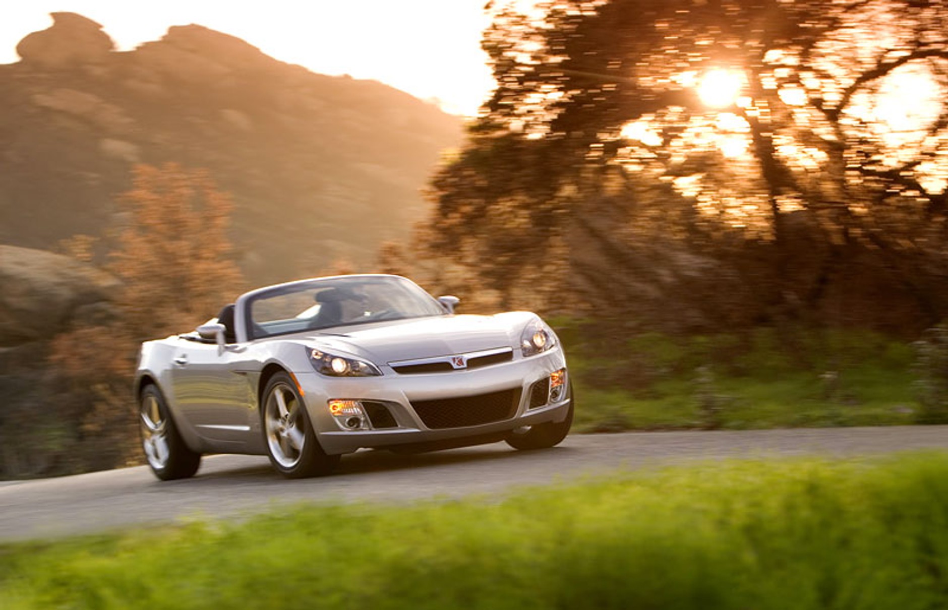 Pontiac Solstice i Saturn Sky: koniec wiatru we włosach (fotogaleria)