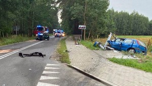Świadkowie nie chcieli pomóc ofiarom wypadku. Zmusiła ich do tego jedna osoba 