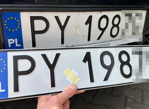 Tablica "kolekcjonerska" ze sklepu, czyli fałszywka. Czy widzisz różnicę?