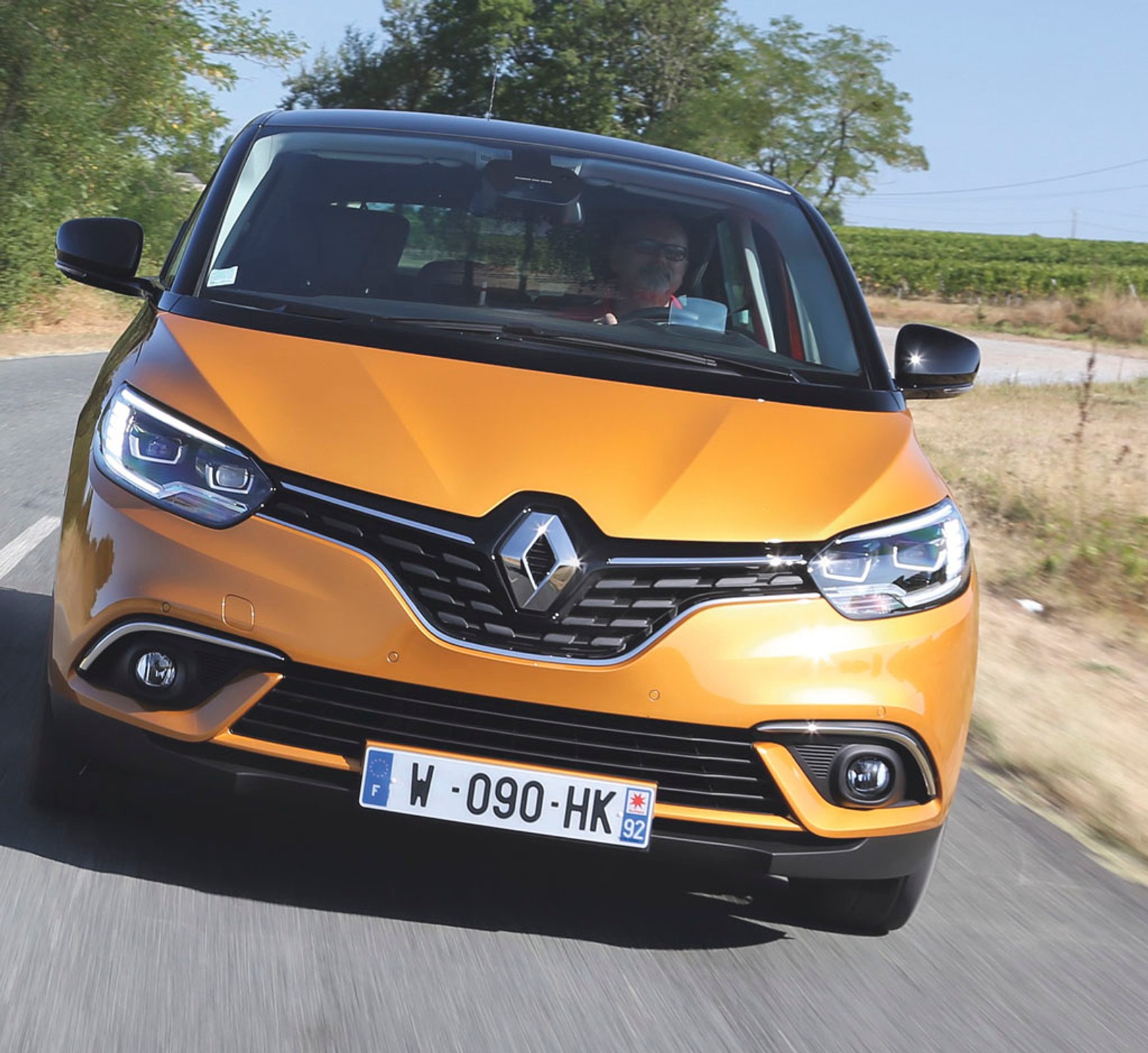Renault Scenic - komfortowy van na 20-calowych kołach