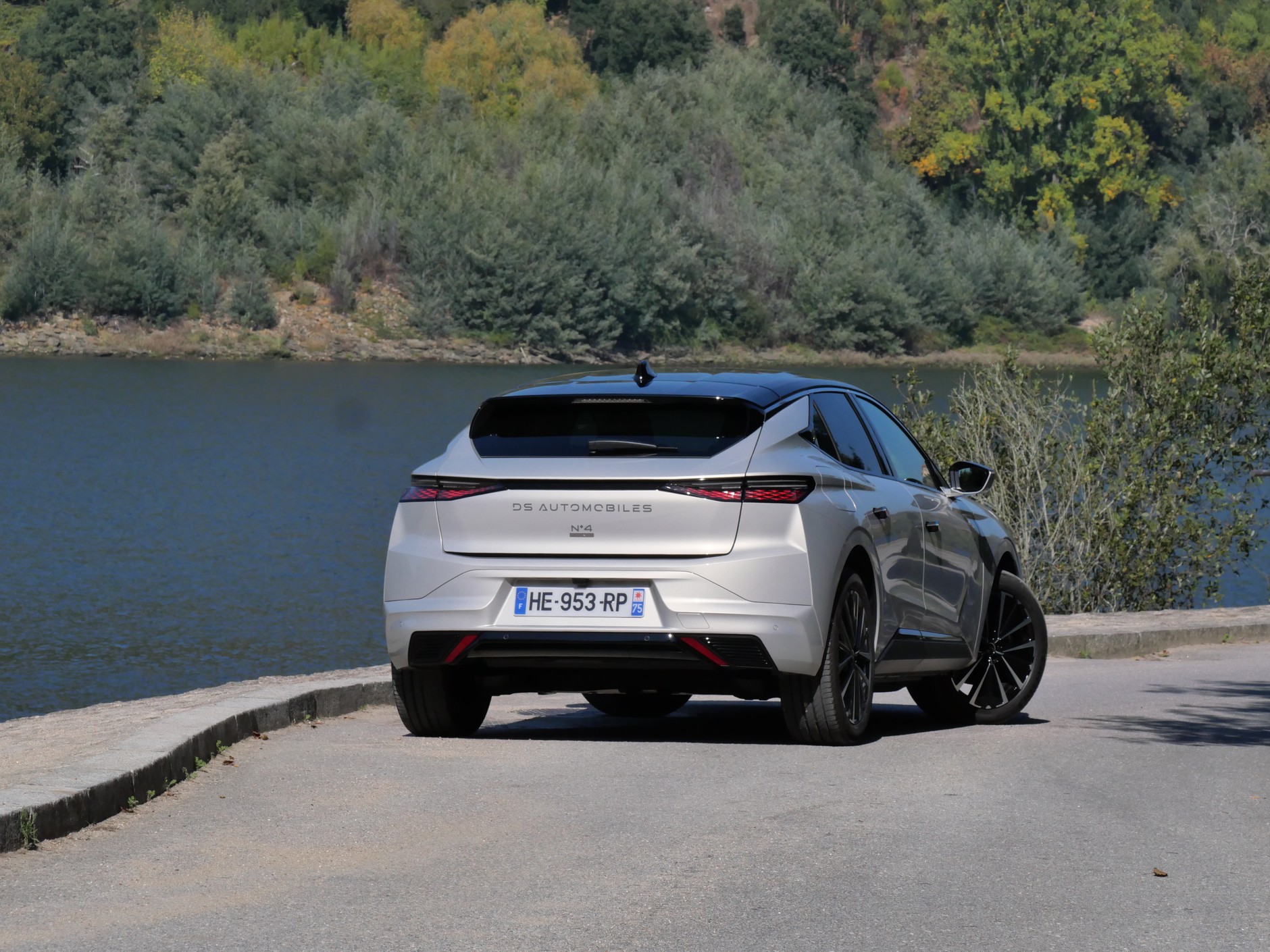 DS Nr 4 po face liftingu: ładny, ale czy dobry?