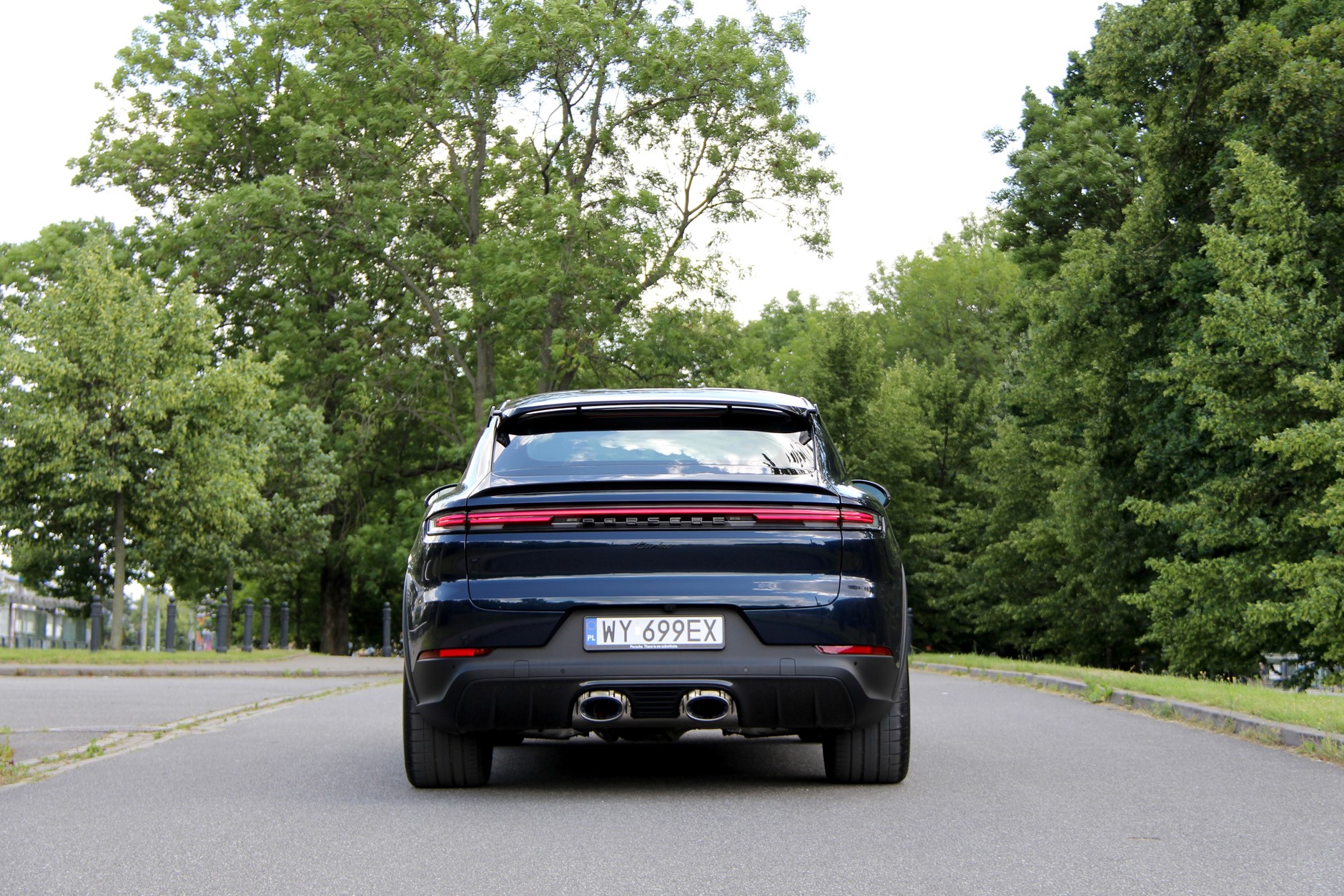 Porsche Cayenne Turbo E-Hybrid Coupe z pakietem GT