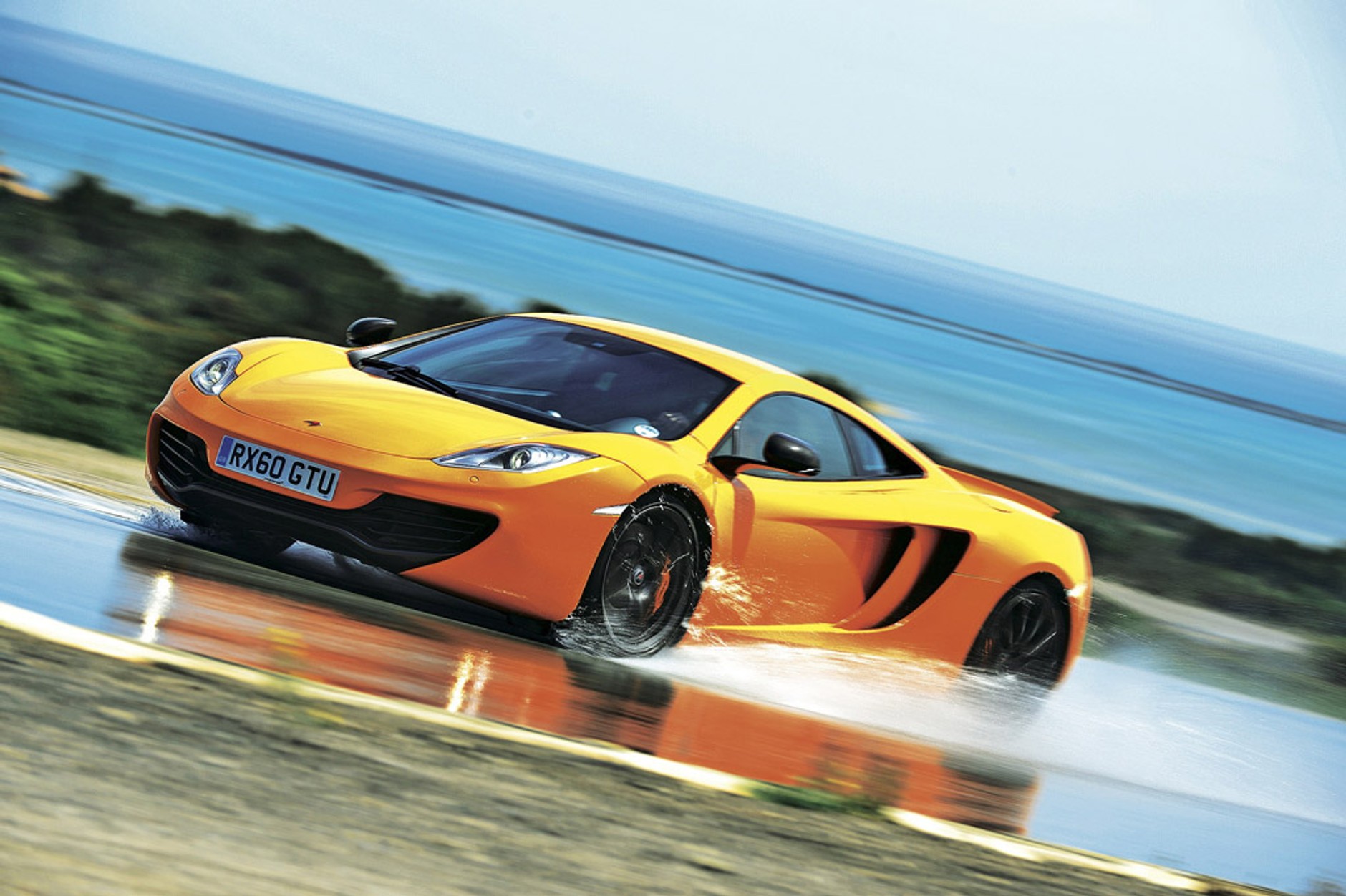 Megatest supersportowych samochodów