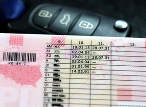 Każdego czeka wymiana prawa jazdy. Sprawdziliśmy, co zmieni Unia