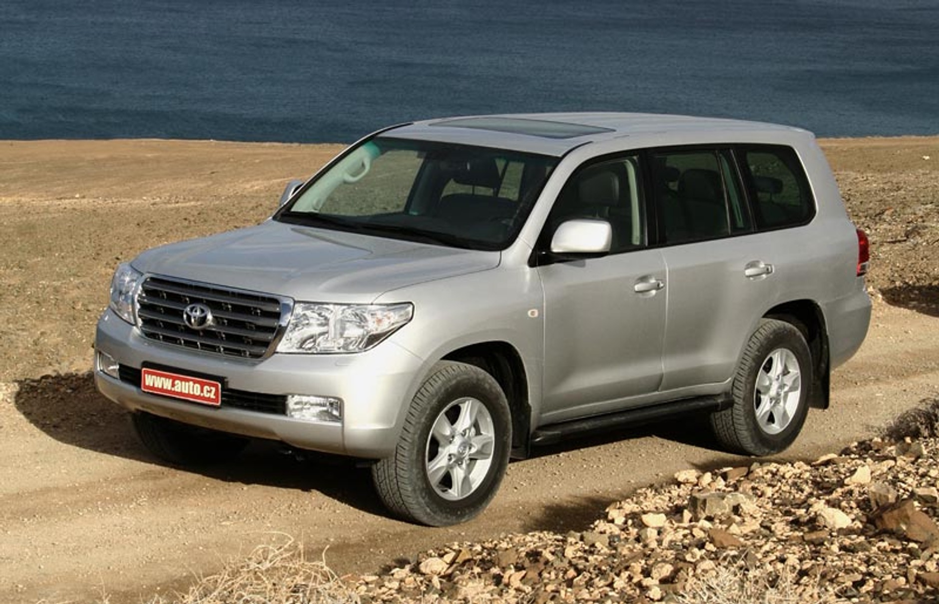 Toyota Land Cruiser V8: pierwsze wrażenia
