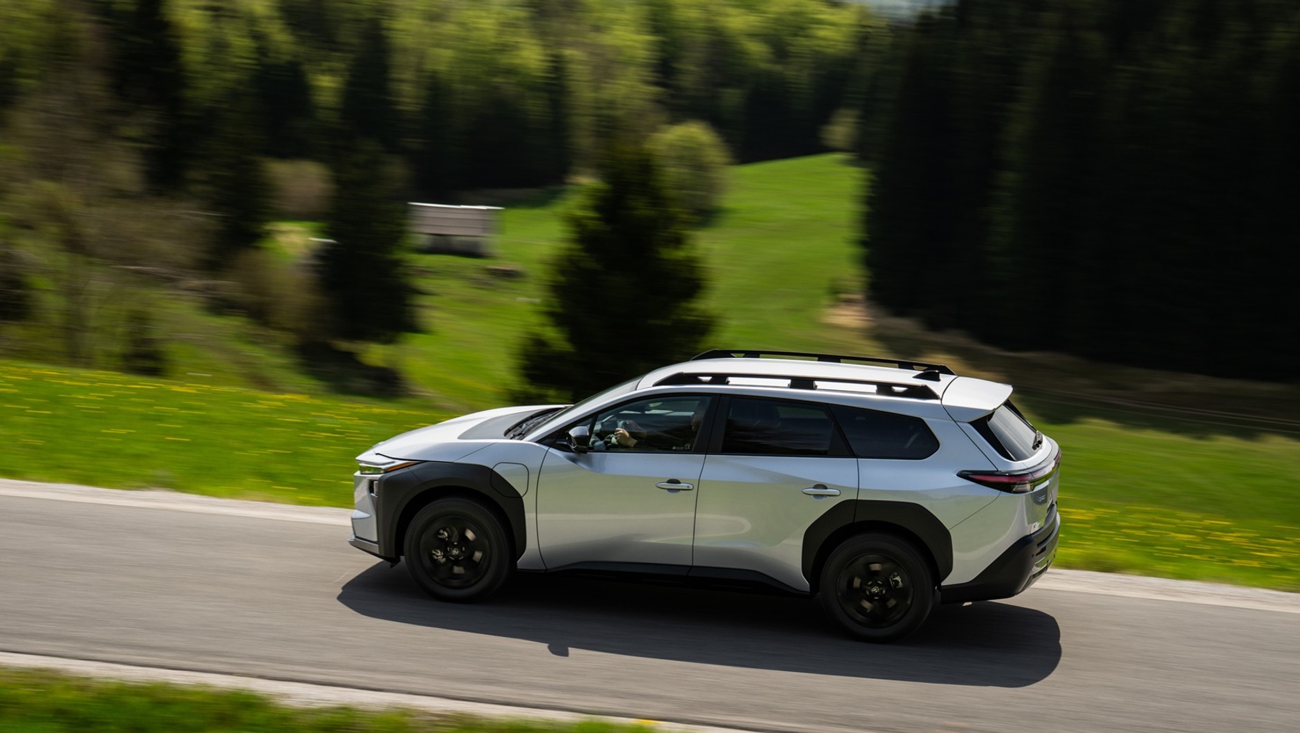 Przyspieszenie Toyoty bZ4X Touring AWD jest absurdalne