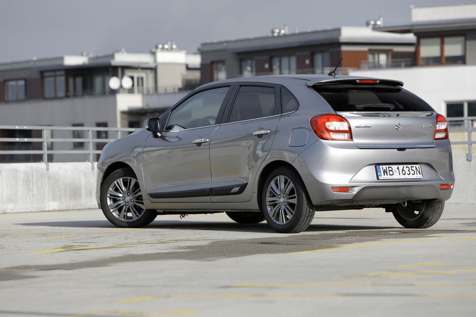 Skoda Fabia 1.2 TSI kontra Suzuki Baleno 1.0 Boosterjet - kto tu jest bez szans?