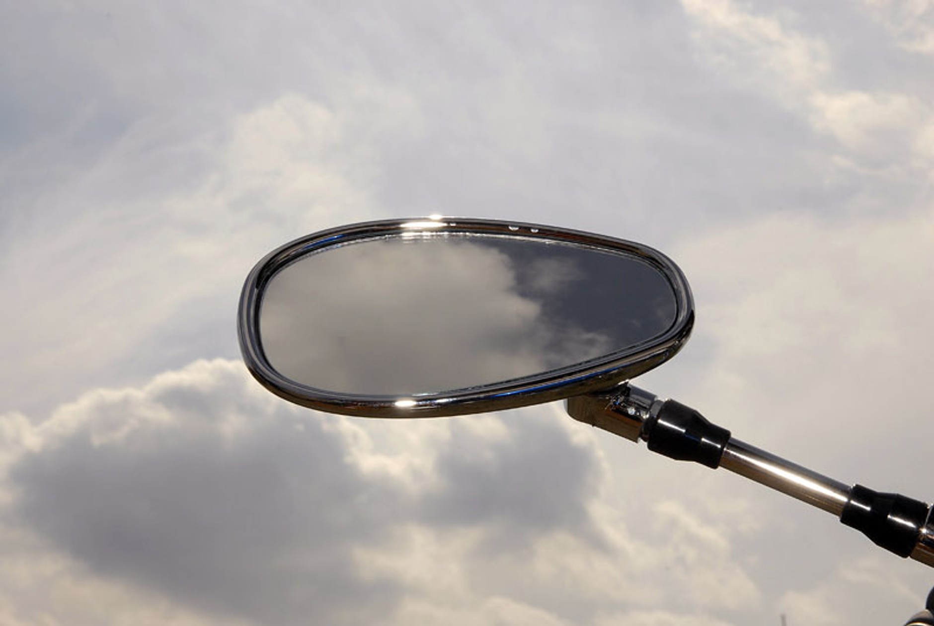 Yamaha XJR 1300: akademicka jazda (test)