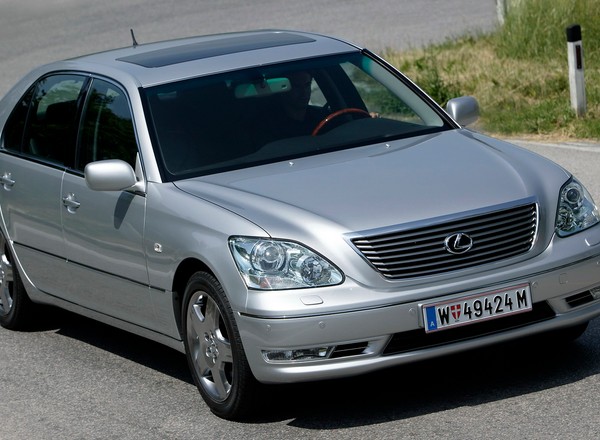 Lexus LS430 - wygodna i solidna limuzyna