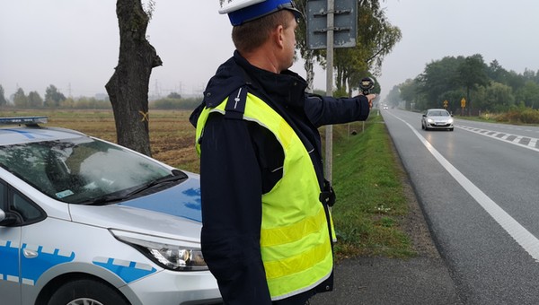 Dziś policja prowadzi kaskadowe kontrole prędkości w całym kraju