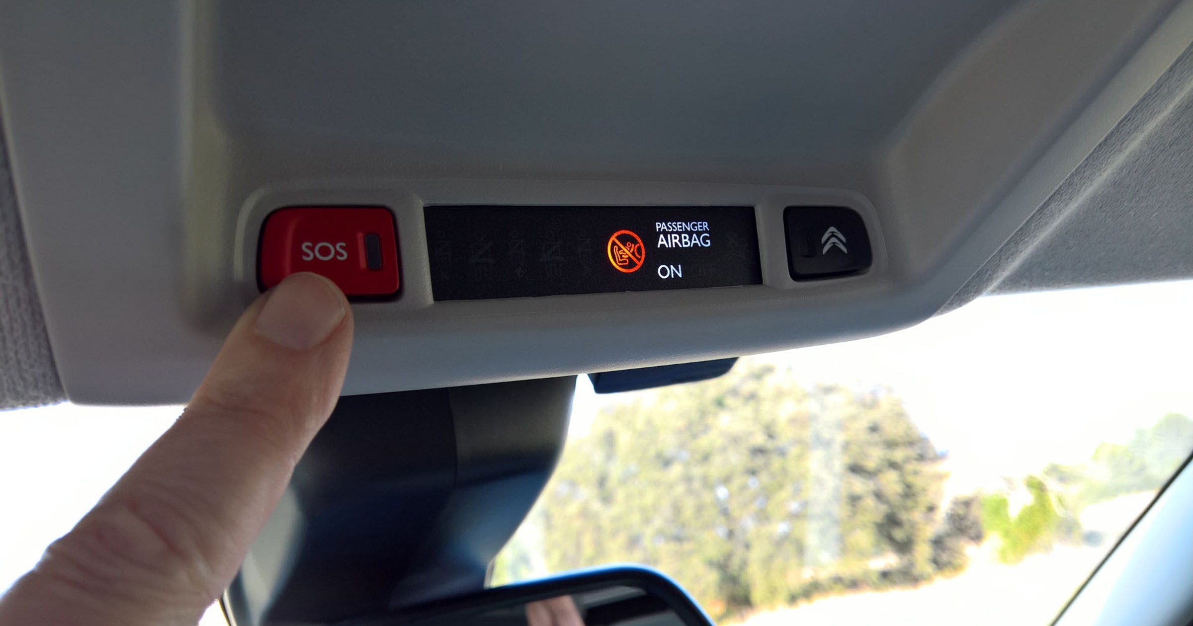 System powiadamiania ratunkowego eCall w samochodzie