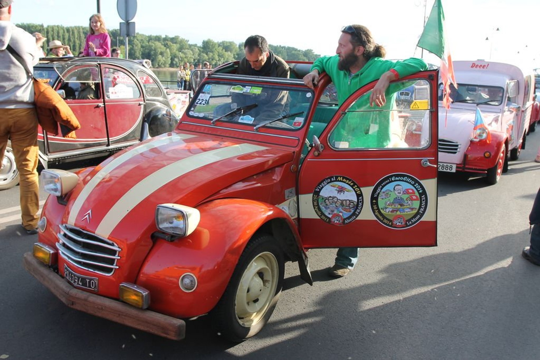 21. Światowy Zlot Miłośników Citroëna 2CV Toruń 2015
