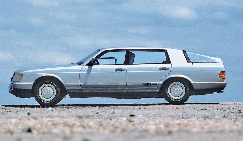 Podczas salonu we Frankfurcie w 1981 roku również Mercedes pokazał swoją wizję projektu „Auto 2000”. Pojazd badawczy bazował na zoptymalizowanym aerodynamicznie modelu W126 (a więc na ówczesnej klasie S). Współczynnik oporu powietrza Cw wyniósł w nim 0,28.