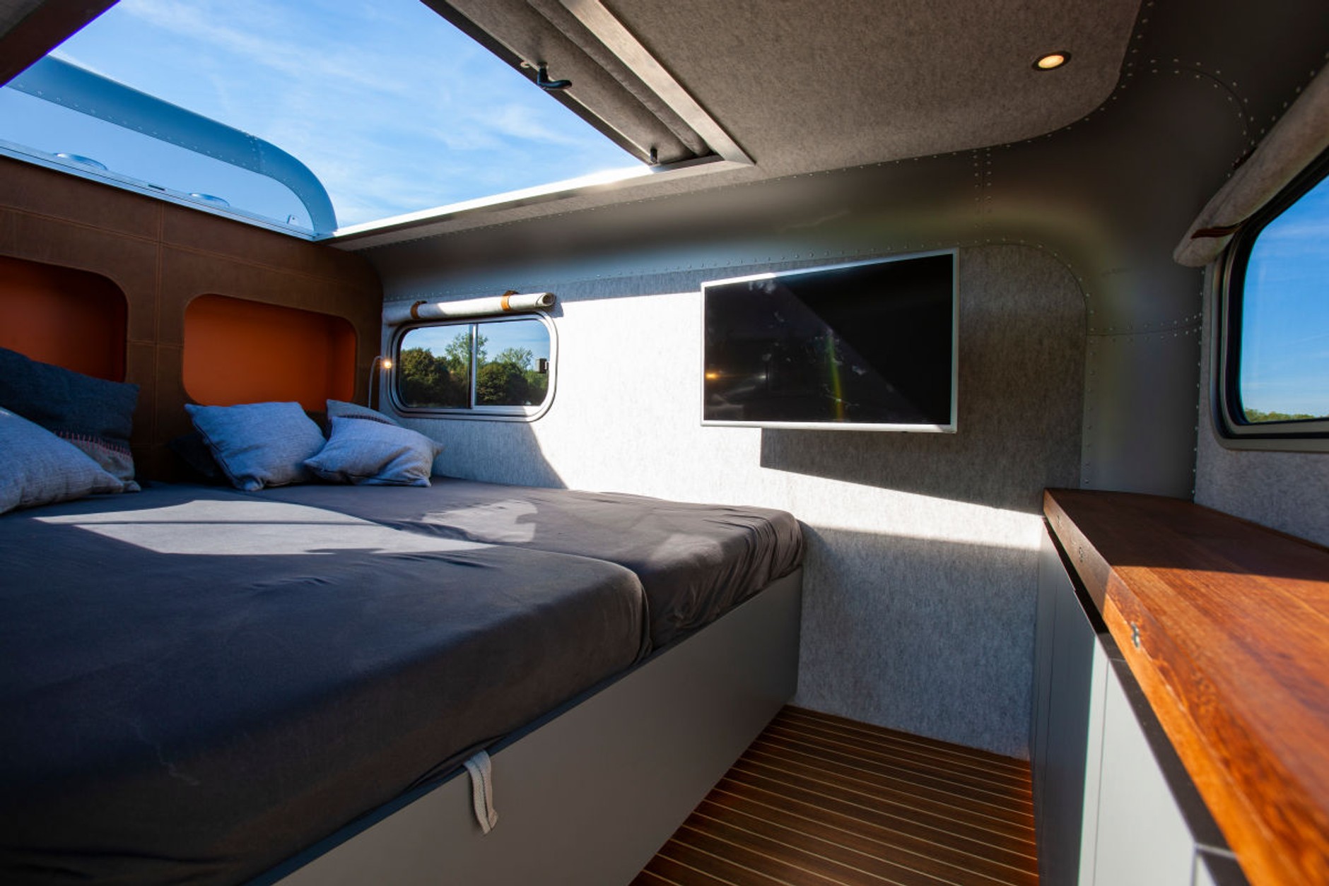 Nowe przyczepy z targów caravaningowych w Stuttgarcie