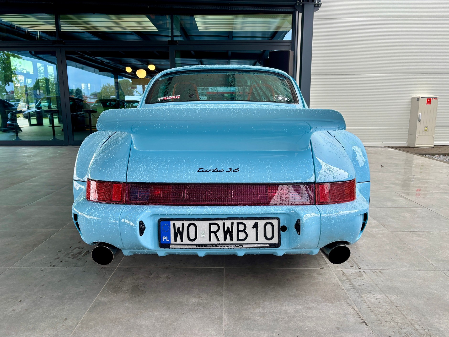 Otwarcie nowej siedziby 911 Garage i budowa kolejnego RWB