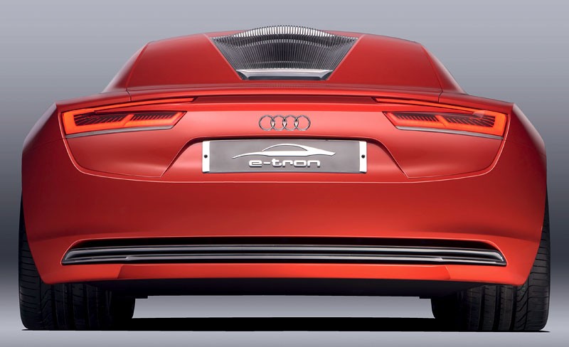 Audi e-tron: w sprzedaży od 2012