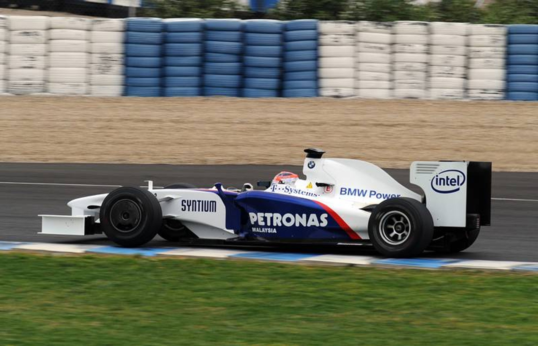 Formuła 1: fotogaleria z testów przed sezonem 2009