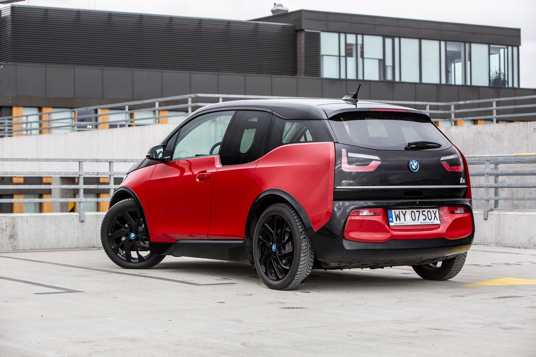 BMW i3s - frajda z jazdy "elektrykiem"?
