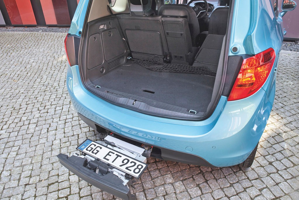 Ford B-max kontra Opel Meriva: miejskie vany dla rodziny