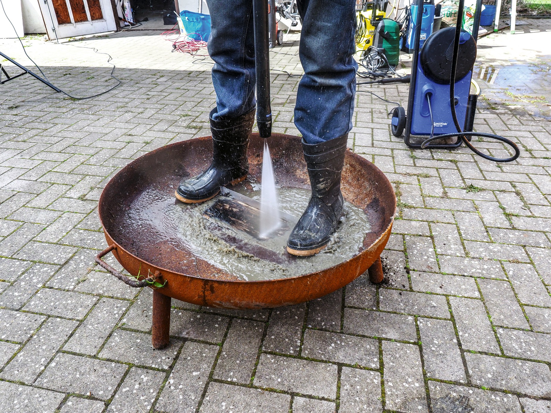 Test amatorskich, markowych myjek ciśnienowych