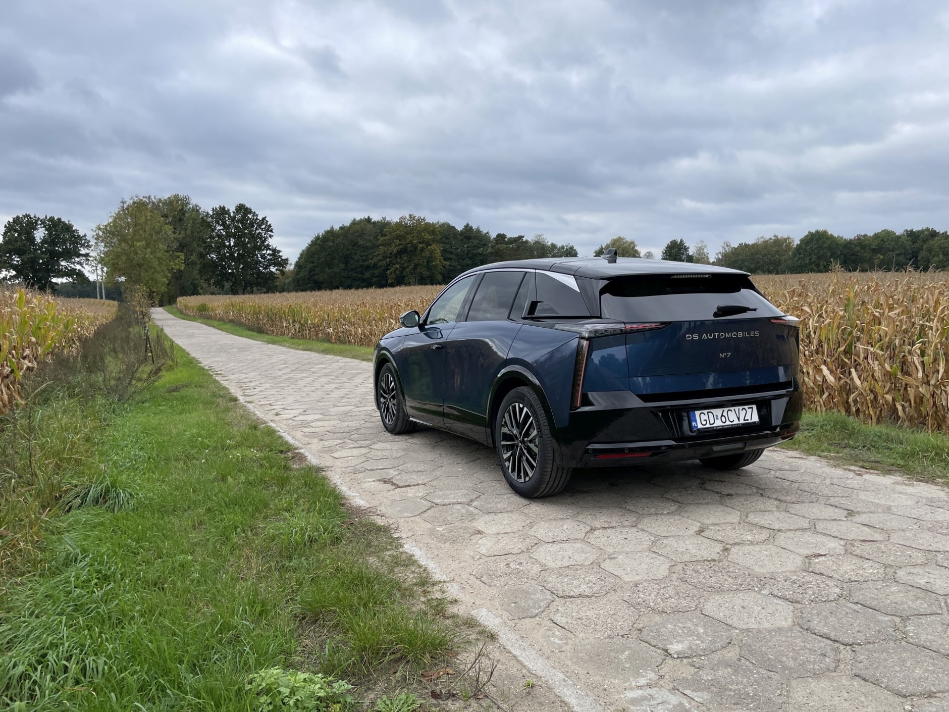 DS N°7 Hybrid
