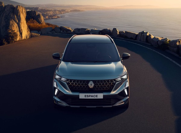 Dostaliśmy trzy nowe cenniki SUV-ów Renault. Austral, Espace oraz Rafale