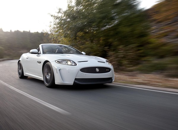 Jaguar XKR-S: drapieżne kabrio