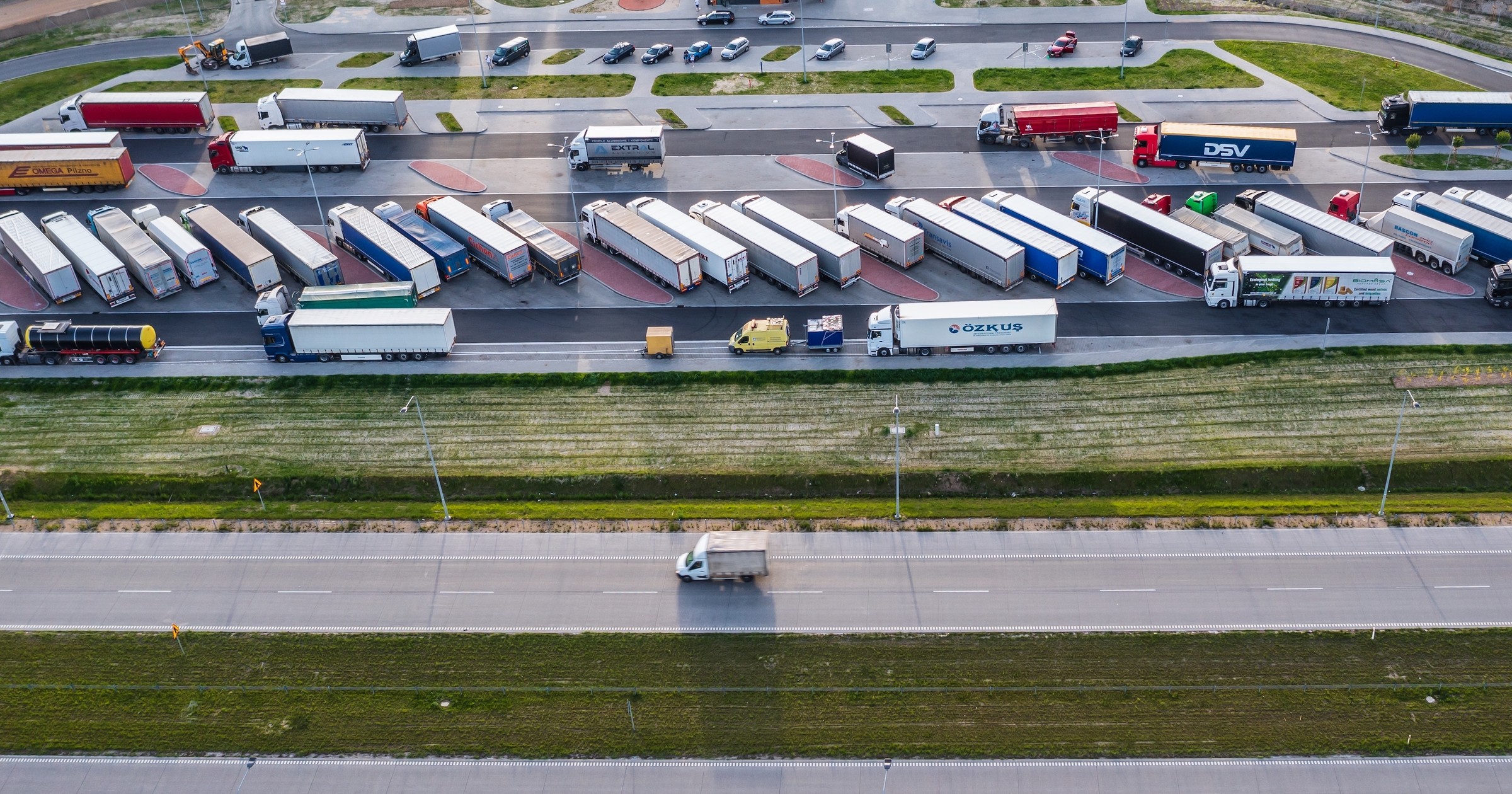 Nowe urządzenia na MOPach mają pomóc kierowcom ciężarówek