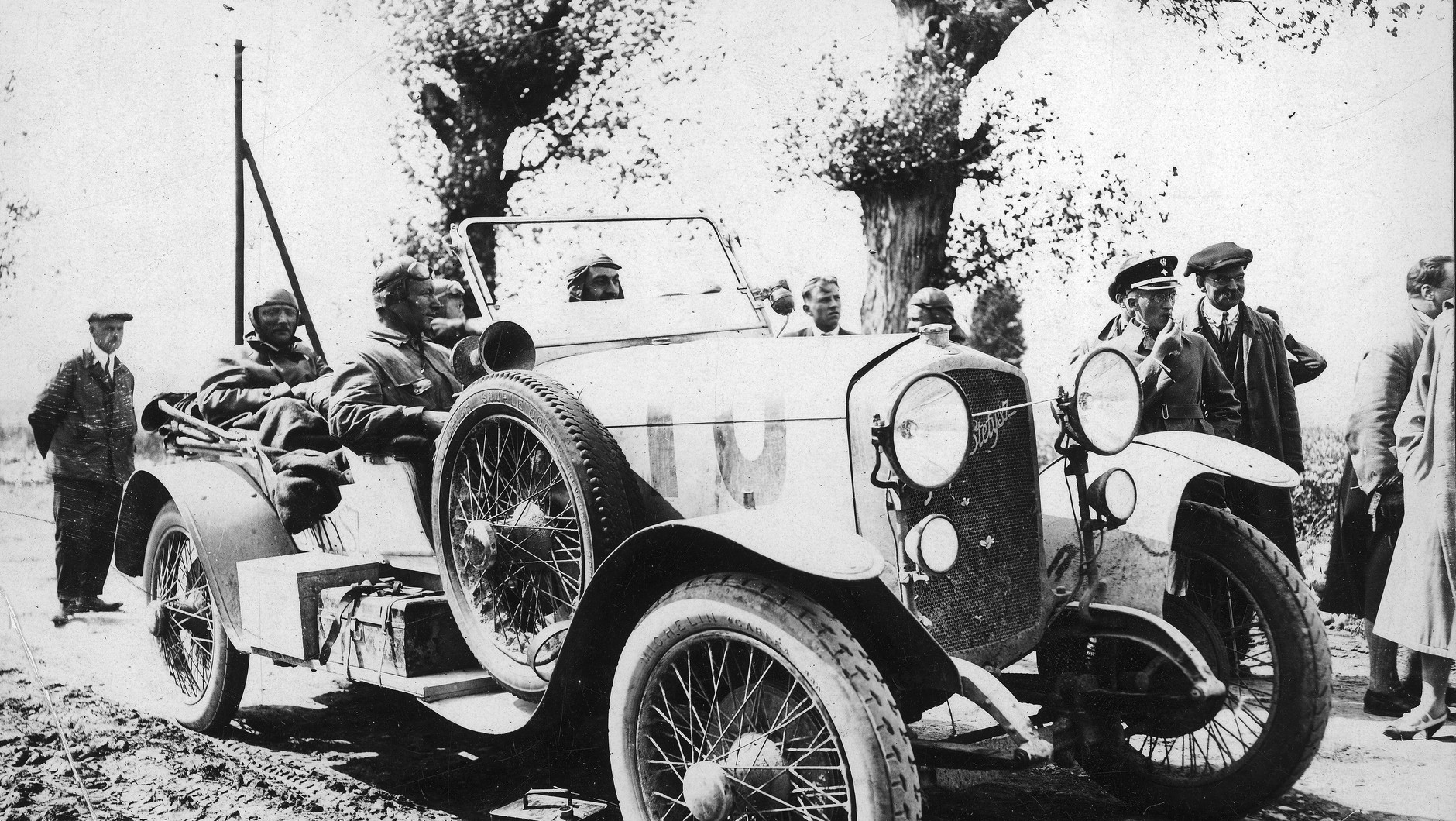 Samochód Ralf Stetysz hrabiego Tyszkiewicza w V Rajdzie Automobilklubu Polski. 1925 r.