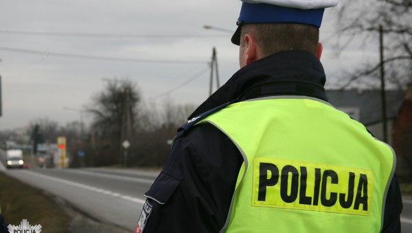 Mandat z tytułu art. 97 KW to nawet 3 tys. zł. A tak łatwo można go uniknąć