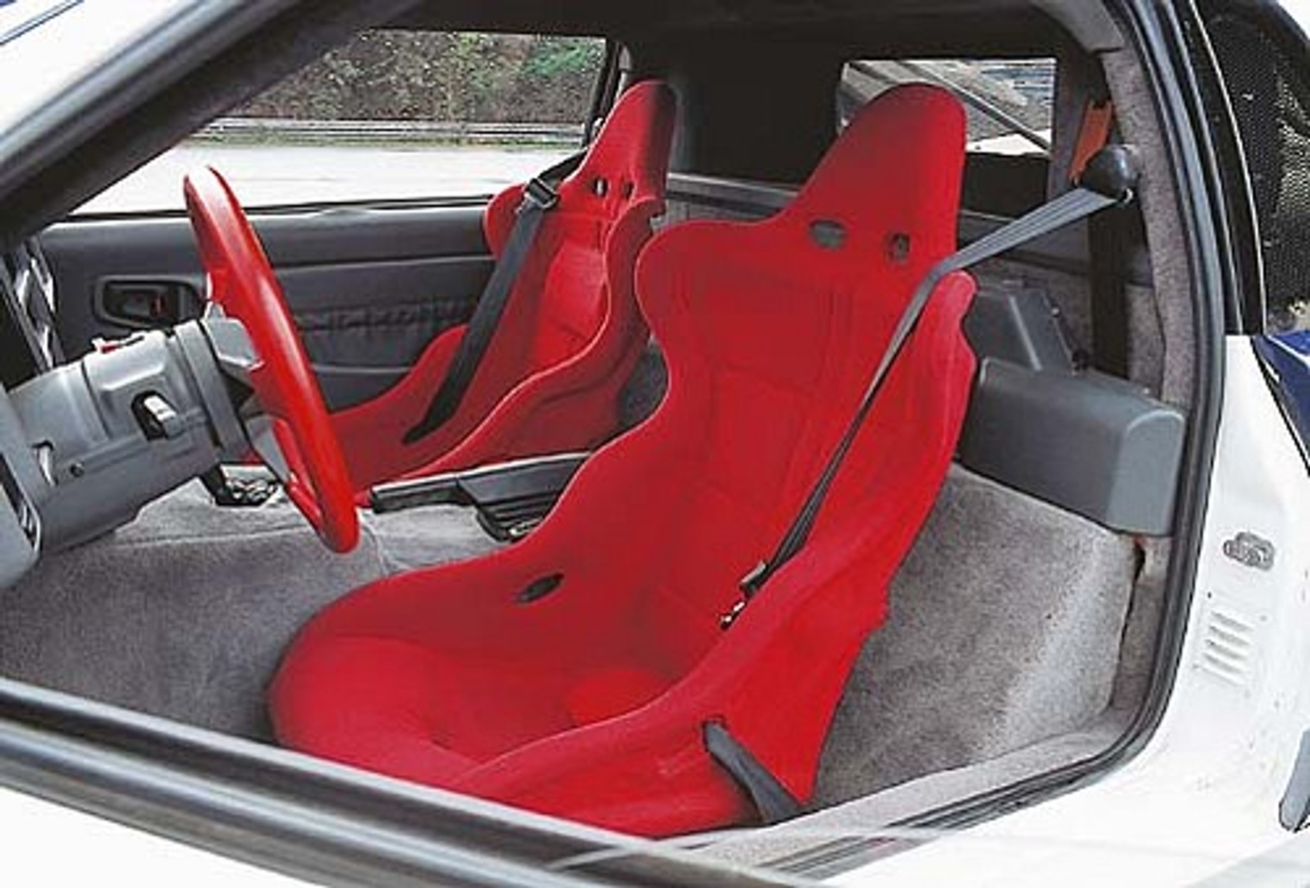 Ford RS 200 - Spóźniony konkurent