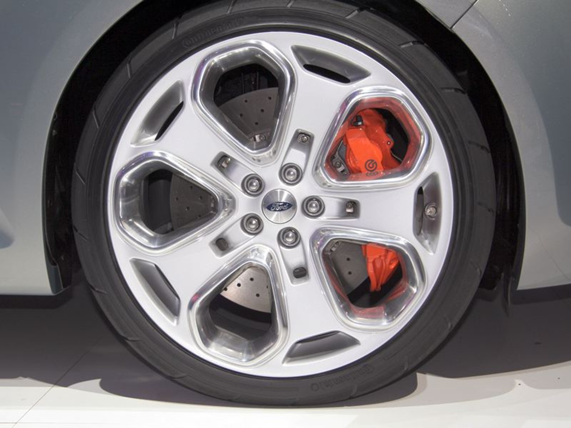 Paryż na żywo: fotogaleria z targów – Ford Mondeo