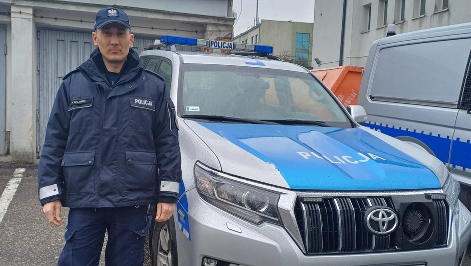 Piotrkowscy policjanci uratowali życie kierowcy tira
