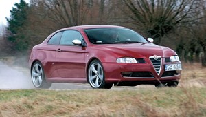 Alfa Romeo GT - kusi nie tylko ceną i wyglądem