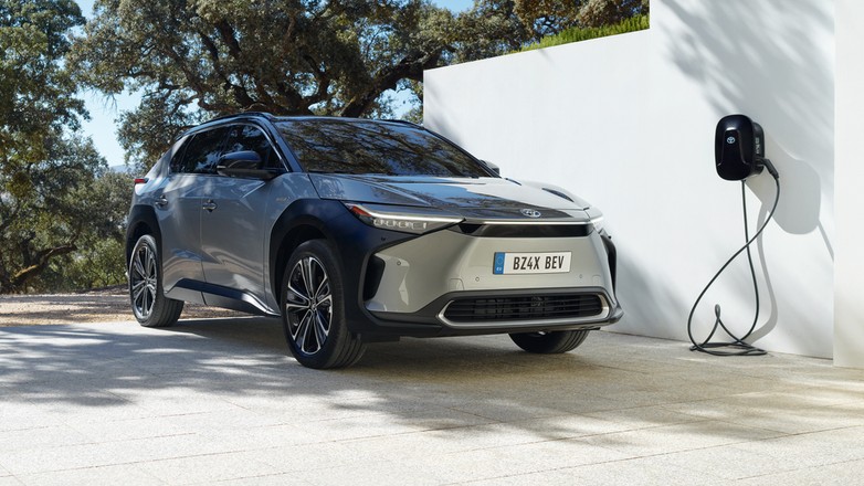 Przedpremierowa Toyota bZ4X 2021