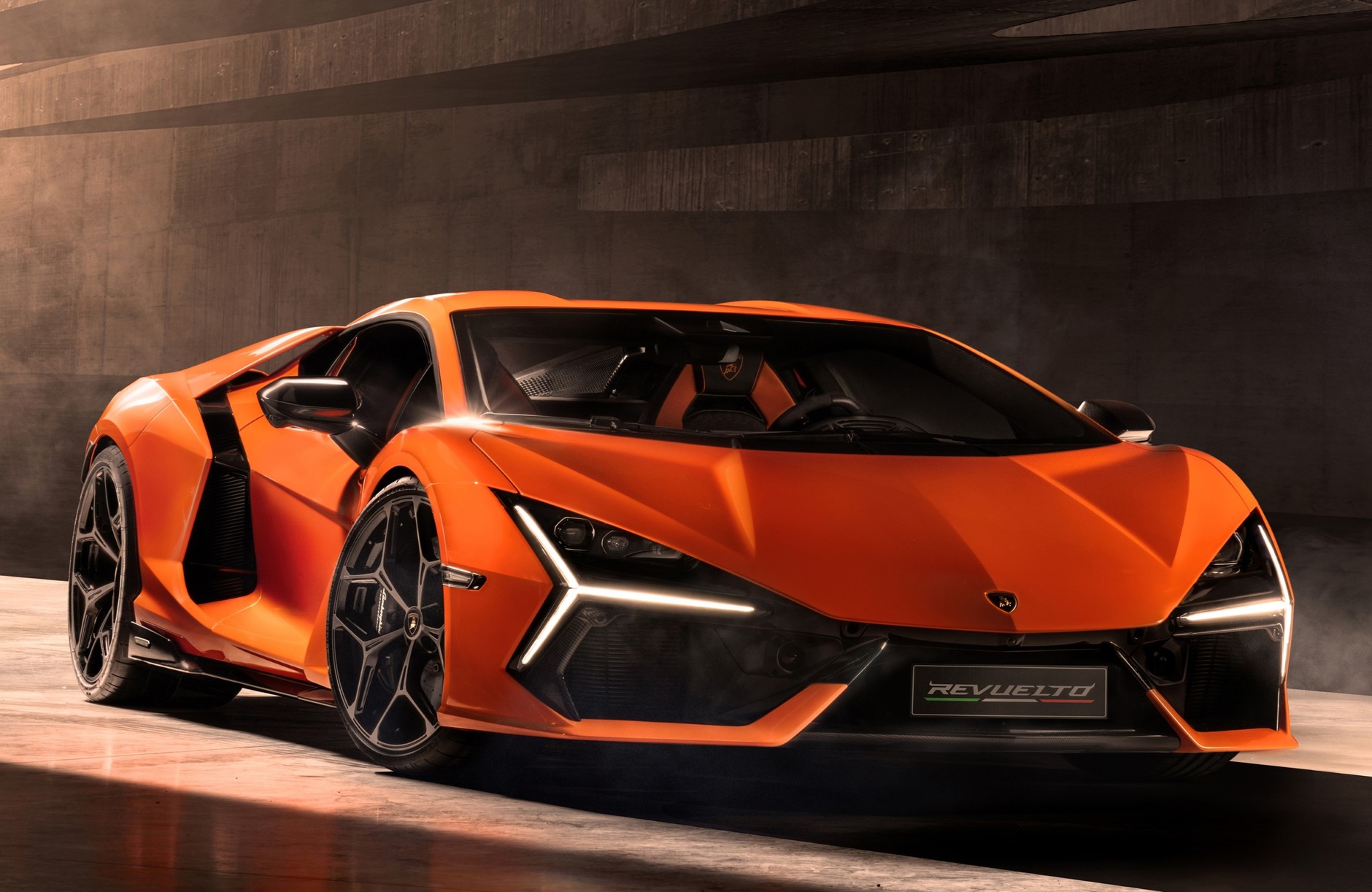 Lamborghini Revuelto (od 2023 r.)