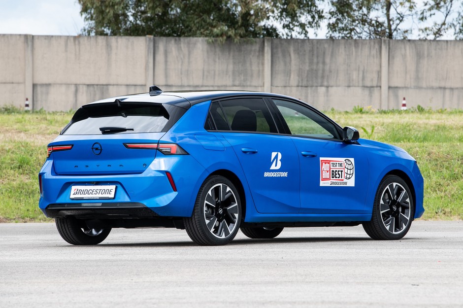 Opel Astra-e