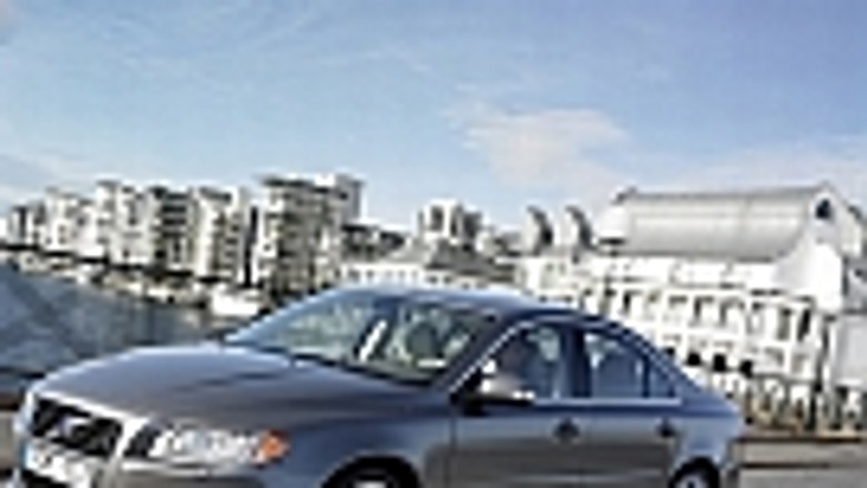 S80 z nowymi silnikami