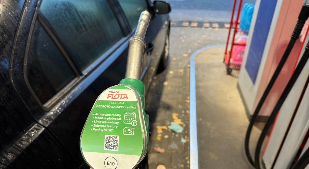 Tankowanie samochodu