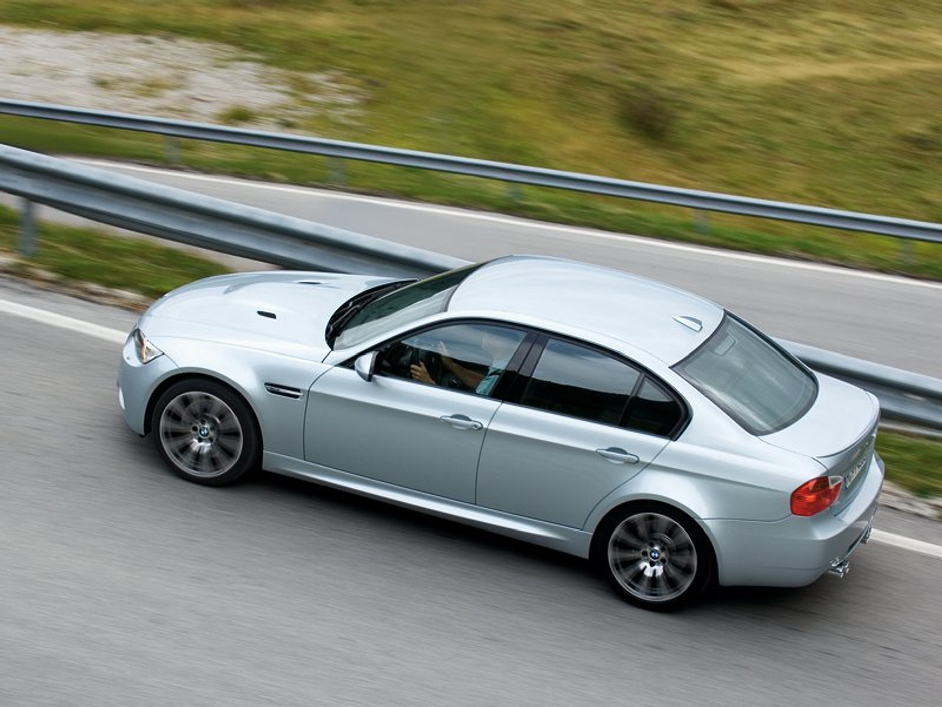 BMW: sportowe M3 Limuzyna dla pięciu osób