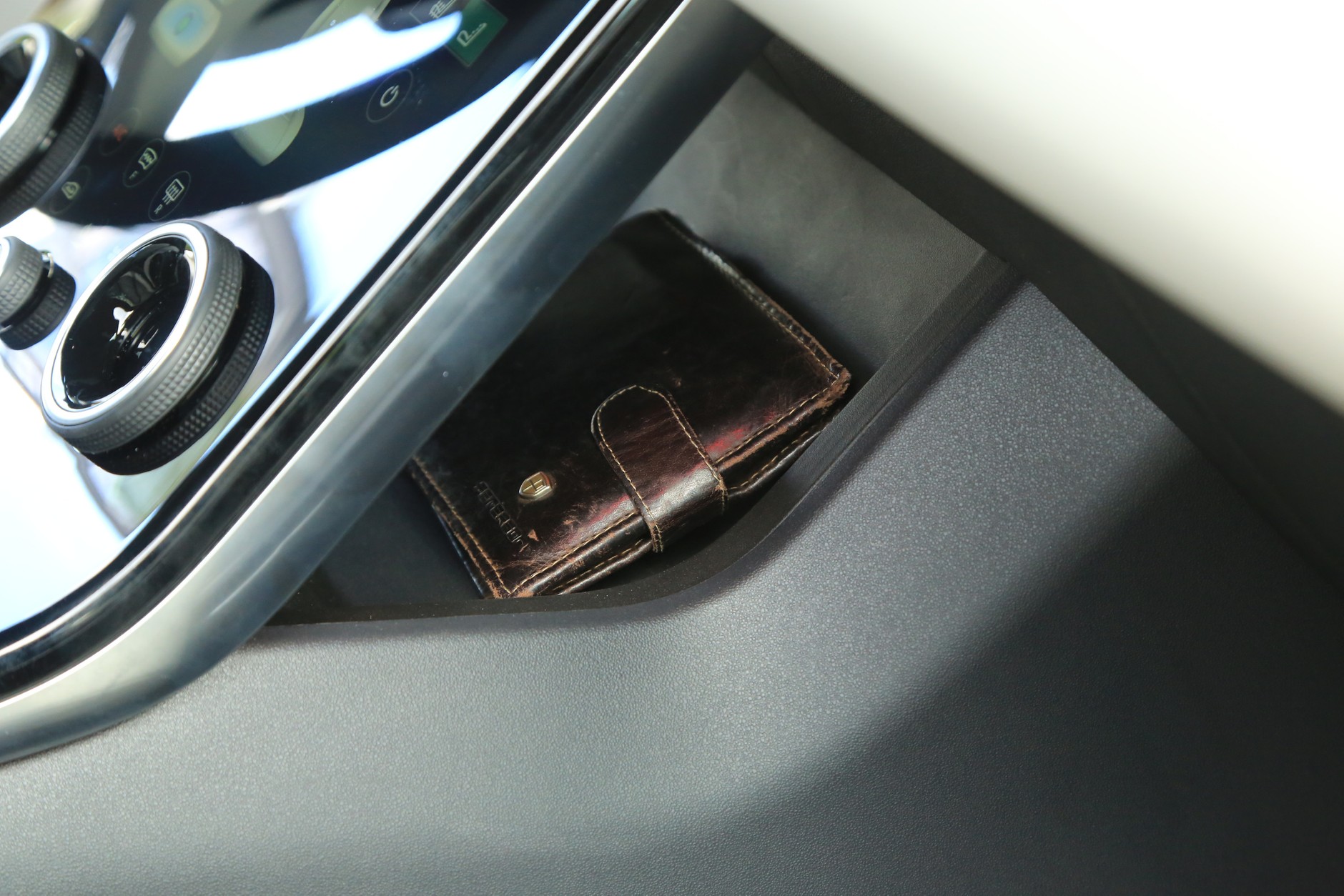 Range Rover Velar 3.0 Si6 First Edition