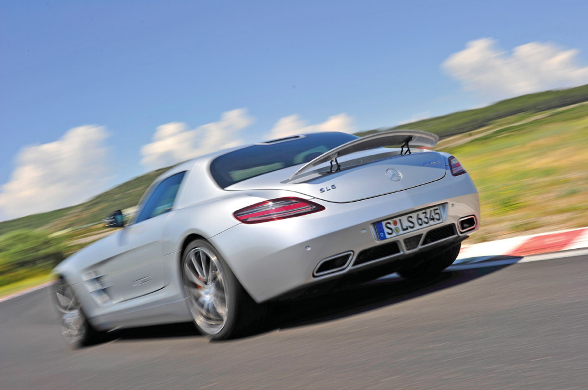 Wybieramy najlepsze sportowe auto świata