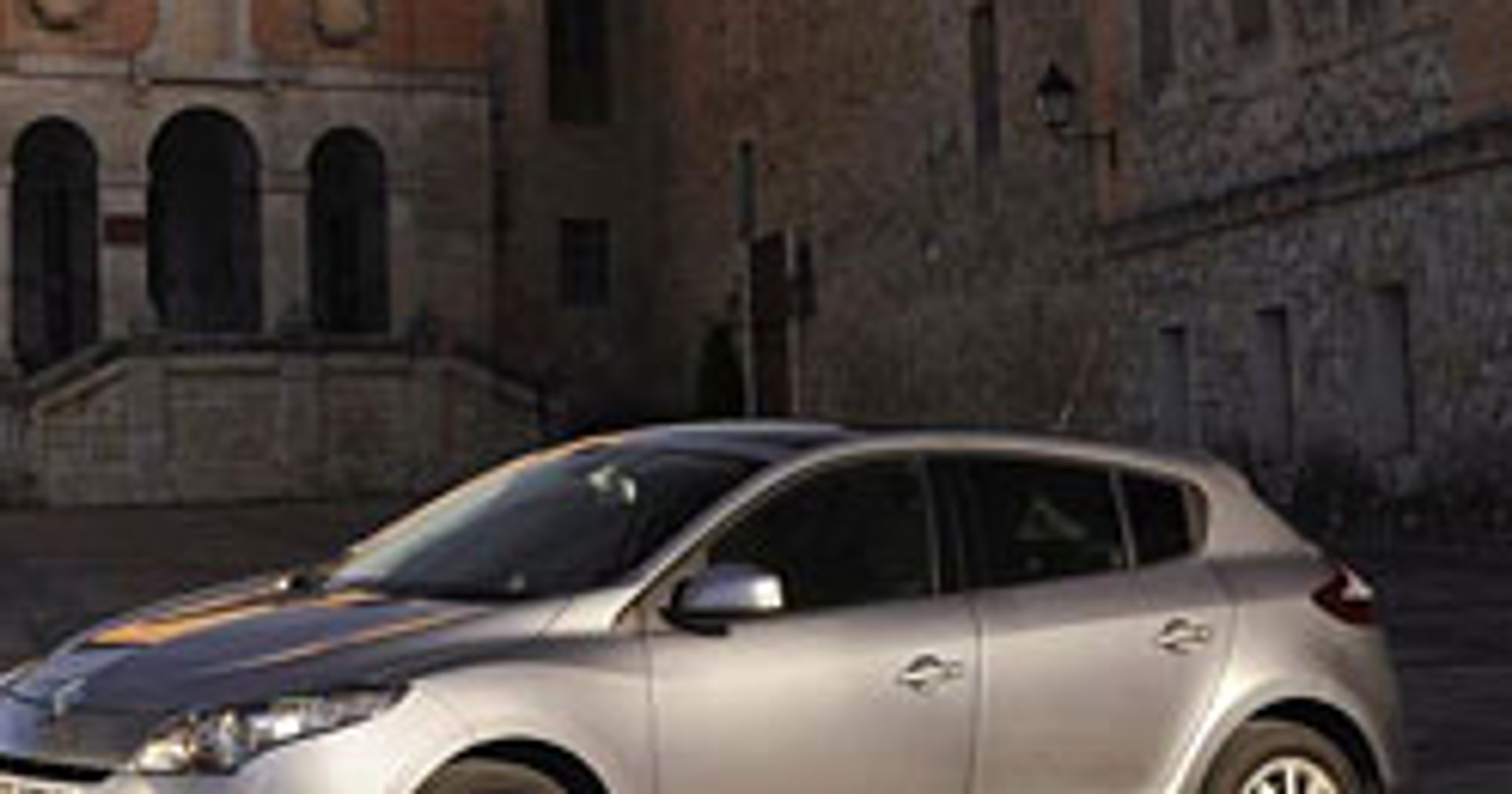 Renault Mégane: nowe silniki 1,4 TCe (96 kW) i 2,0 dCi (110 kW, 118 kW)