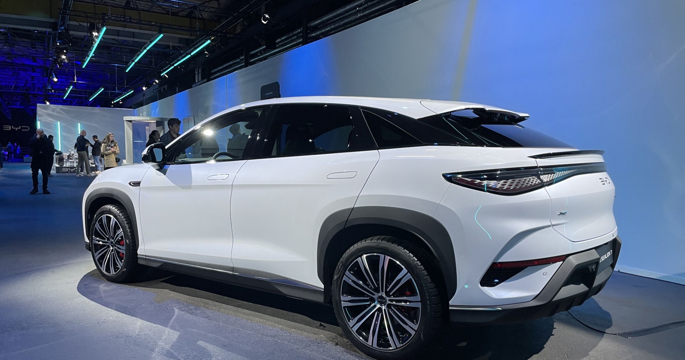 BYD Sealion 7
