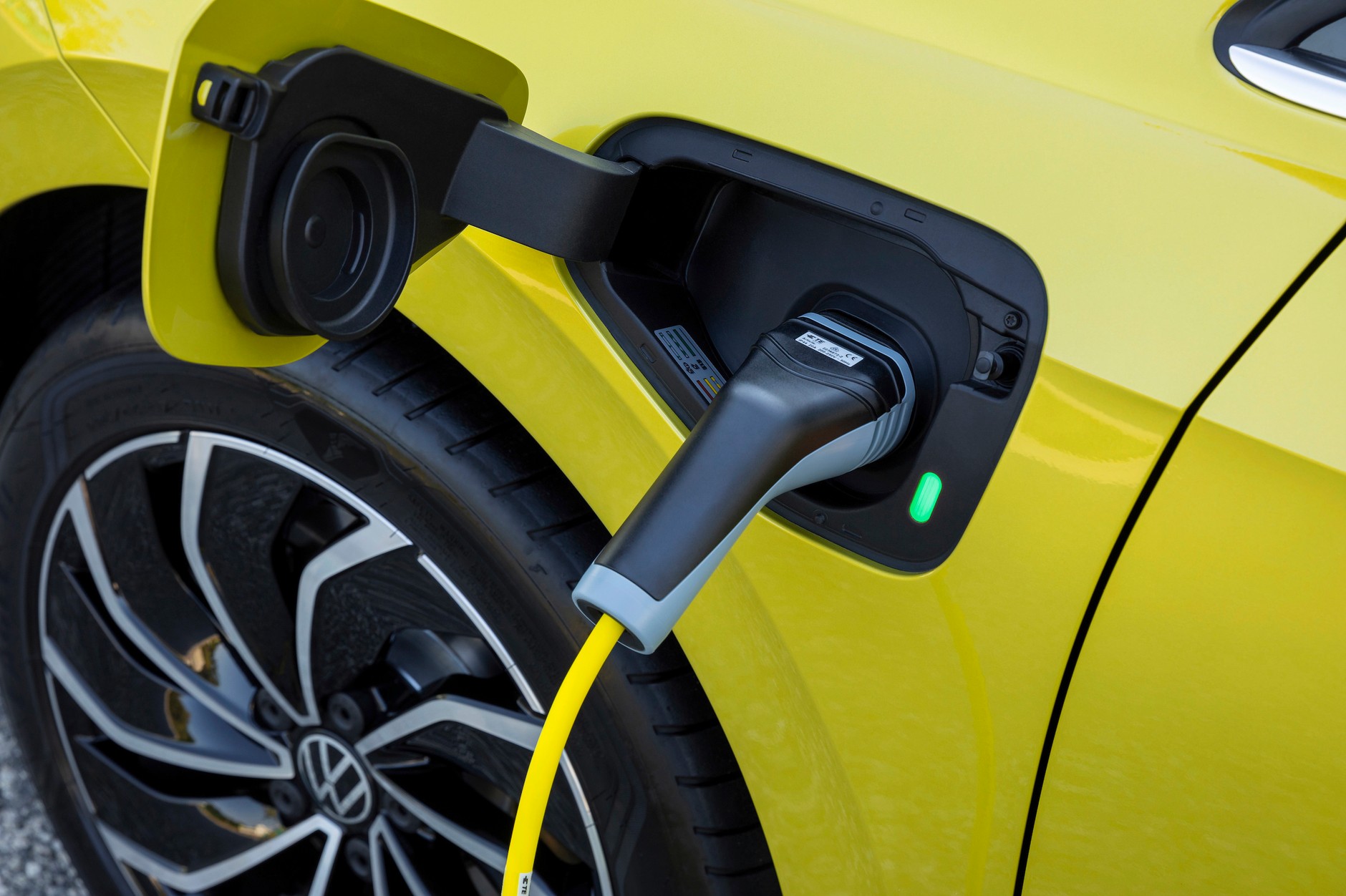 Volkswagen e-hybrid ładowanie